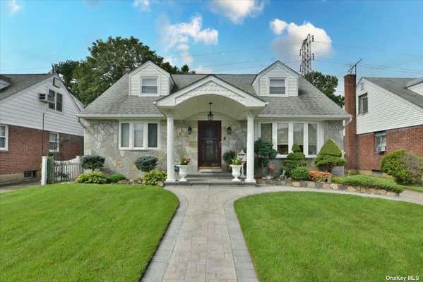 63 SHORTRIDGE DR, MINEOLA, NY 11501 - Image 1