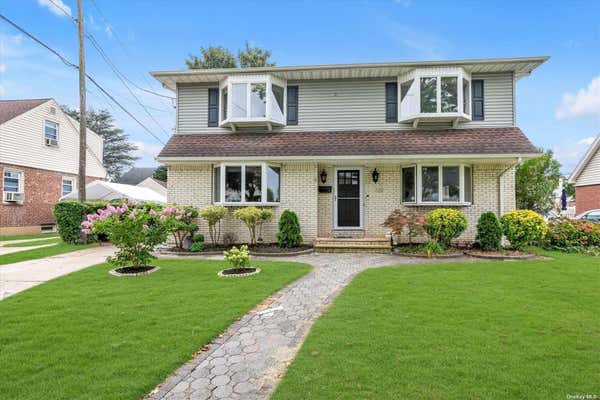 34 LAUREL DR, NEW HYDE PARK, NY 11040 - Image 1