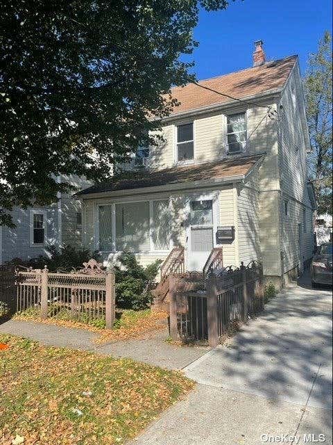 164-33 77TH AVE, FRESH MEADOWS, NY 11366, photo 1 of 20