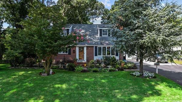 50 LIVINGSTON AVE, BABYLON, NY 11702 - Image 1