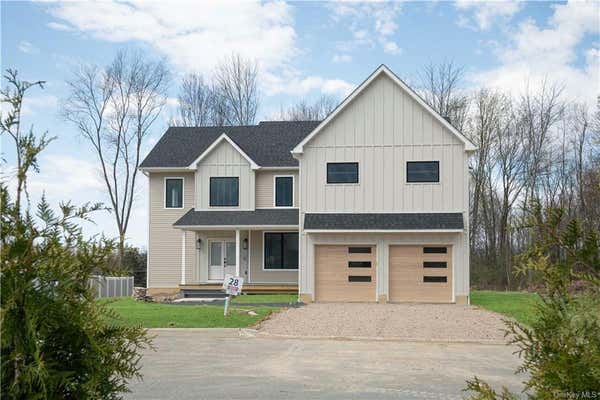 47 WILDWOOD DR, ROCK TAVERN, NY 12575 - Image 1