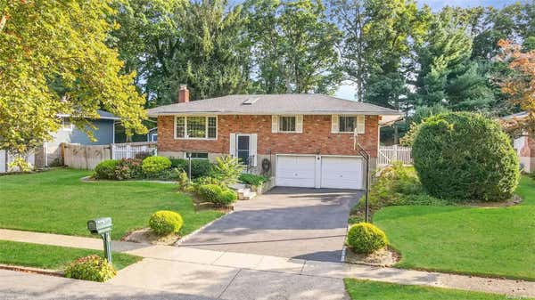 8 HAMPTON ST, HAUPPAUGE, NY 11788 - Image 1