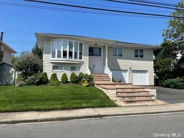 746 ARBUCKLE AVE, WOODMERE, NY 11598, photo 1 of 16