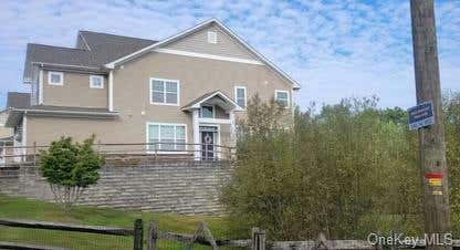 2 HIGHROSE RIDGE WAY, MIDDLETOWN, NY 10940 - Image 1