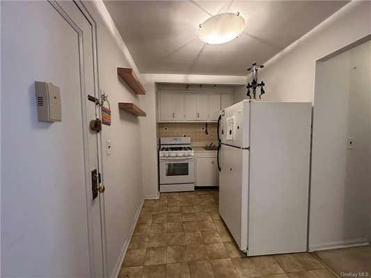 465 E LINCOLN AVE APT 312, MOUNT VERNON, NY 10552, photo 3 of 17