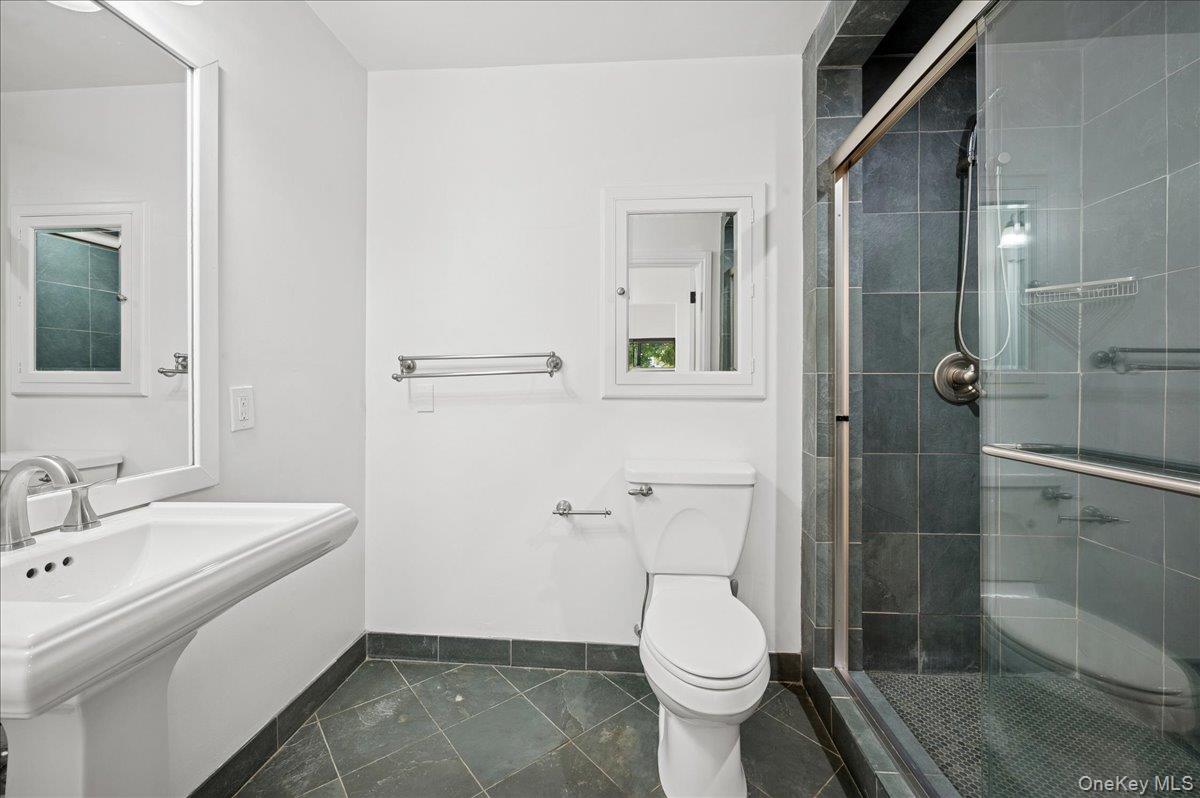 Rye, New York, 10580, United States, 3 Bedrooms Bedrooms, ,3 BathroomsBathrooms,Residential,Active,1973541