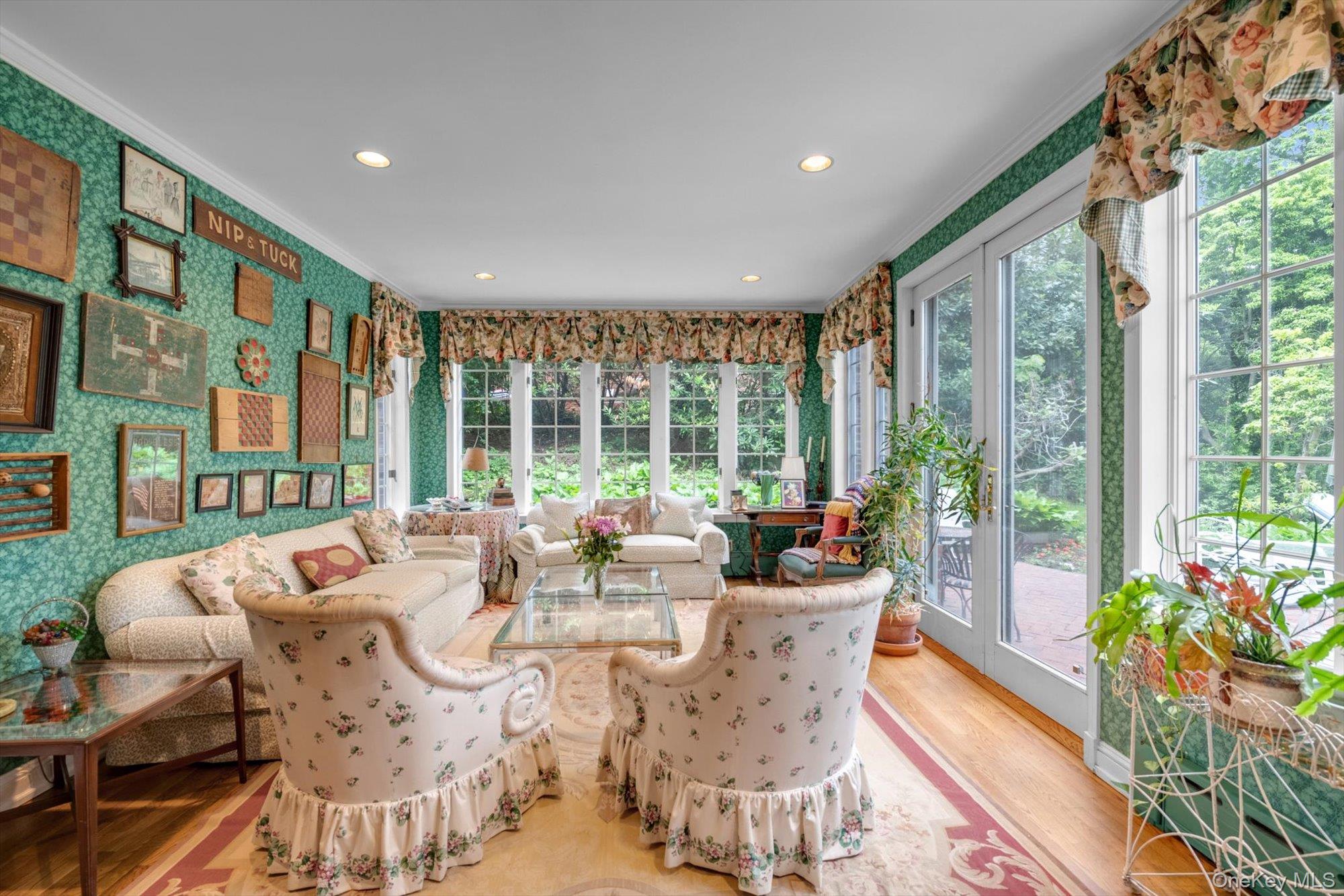 Great Neck, New York, 11021, United States, 5 Bedrooms Bedrooms, ,6 BathroomsBathrooms,Residential,Active,1824539
