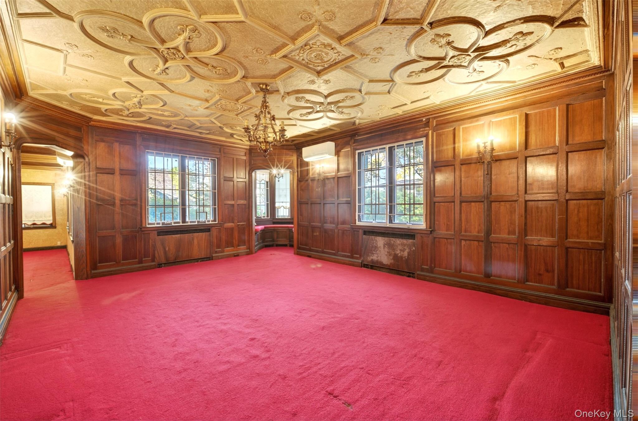 Flushing, New York, 11354, United States, 7 Bedrooms Bedrooms, ,6 BathroomsBathrooms,Residential,Active,2043439