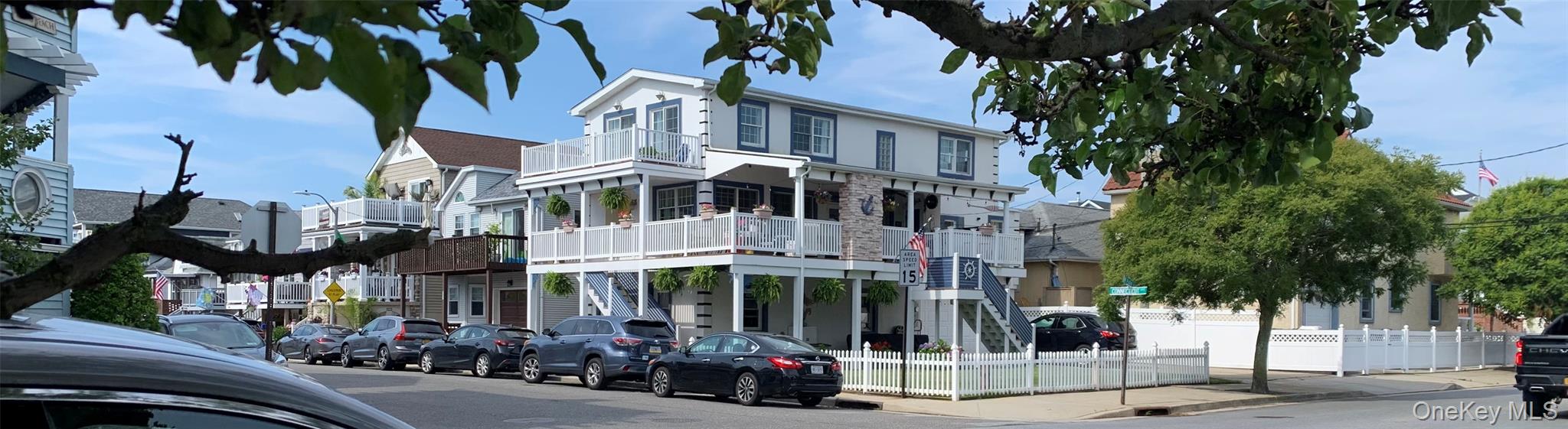 Long Beach, New York, 11561, United States, 3 Bedrooms Bedrooms, ,3 BathroomsBathrooms,Residential,Active,1886845