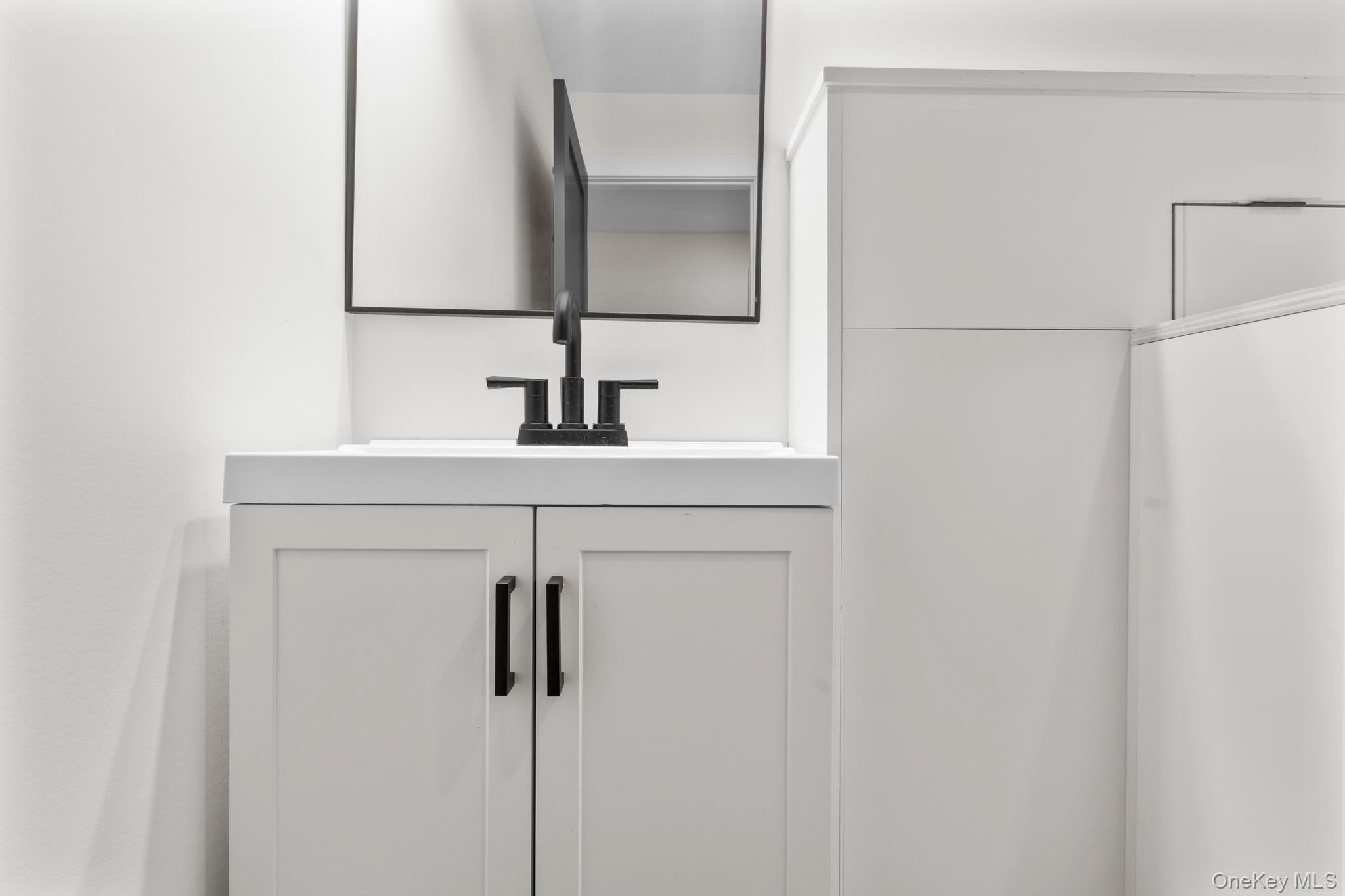 Armonk, New York, 10504, United States, 3 Bedrooms Bedrooms, ,4 BathroomsBathrooms,Residential,Active,2007257