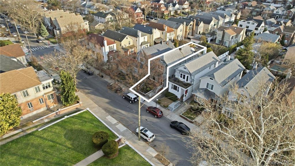 Brooklyn, New York, 11209, United States, 3 Bedrooms Bedrooms, ,2 BathroomsBathrooms,Residential,Active,2043128