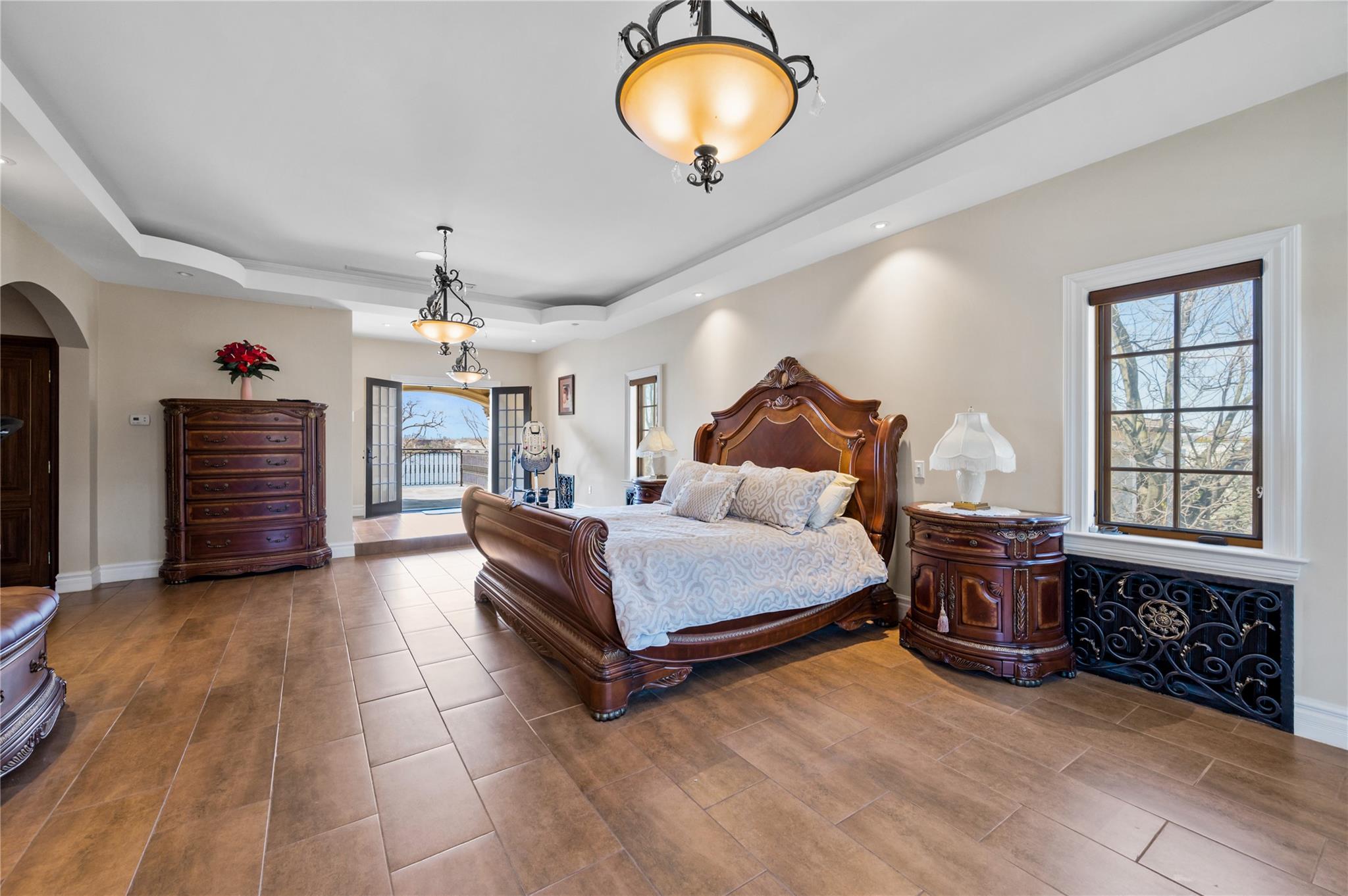 Malba, New York, 11357, United States, 5 Bedrooms Bedrooms, ,7 BathroomsBathrooms,Residential,Active,1761248