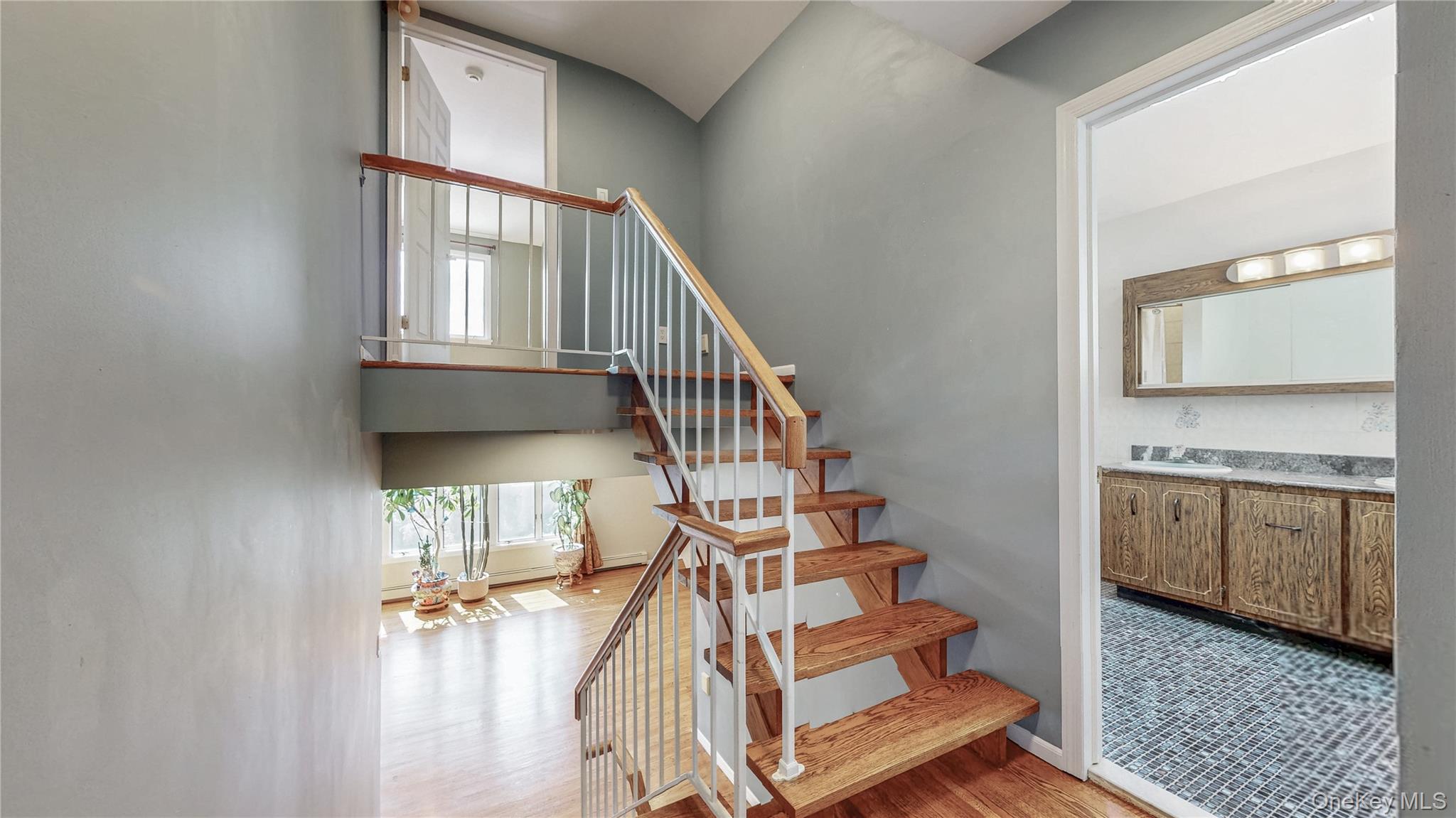 Bayside, New York, 11360, United States, 5 Bedrooms Bedrooms, ,3 BathroomsBathrooms,Residential,Active,1941326