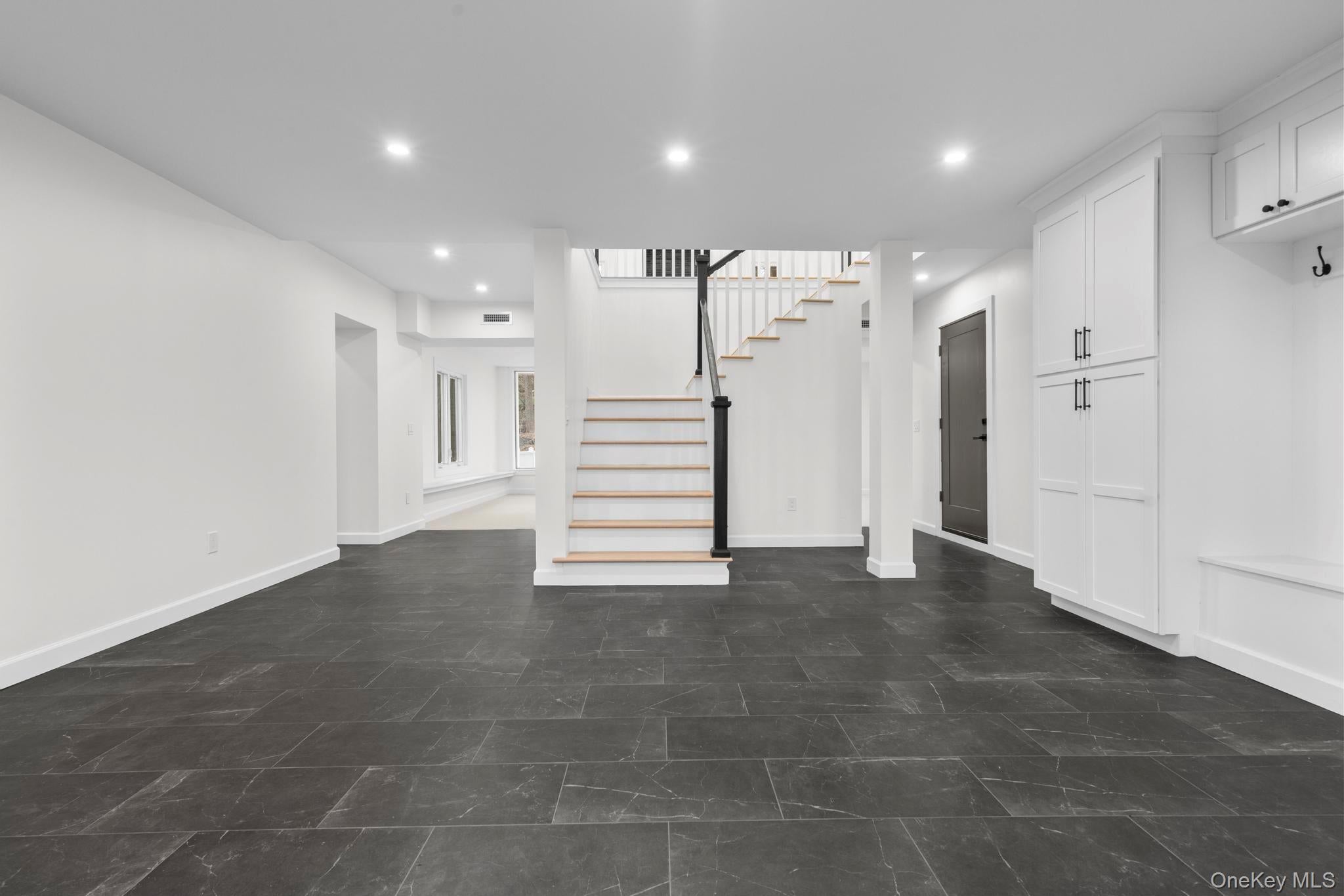 Armonk, New York, 10504, United States, 3 Bedrooms Bedrooms, ,4 BathroomsBathrooms,Residential,Active,2007257