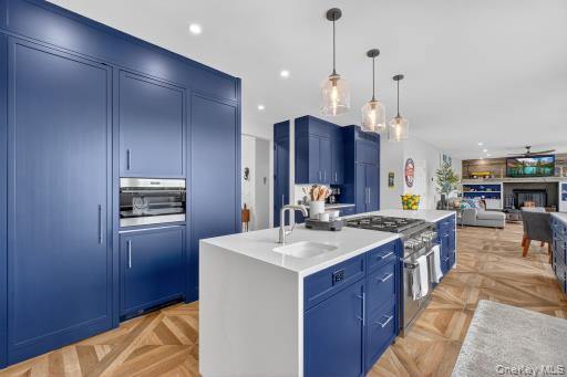Mahopac, New York, 10541, United States, 4 Bedrooms Bedrooms, ,6 BathroomsBathrooms,Residential,Active,1945090