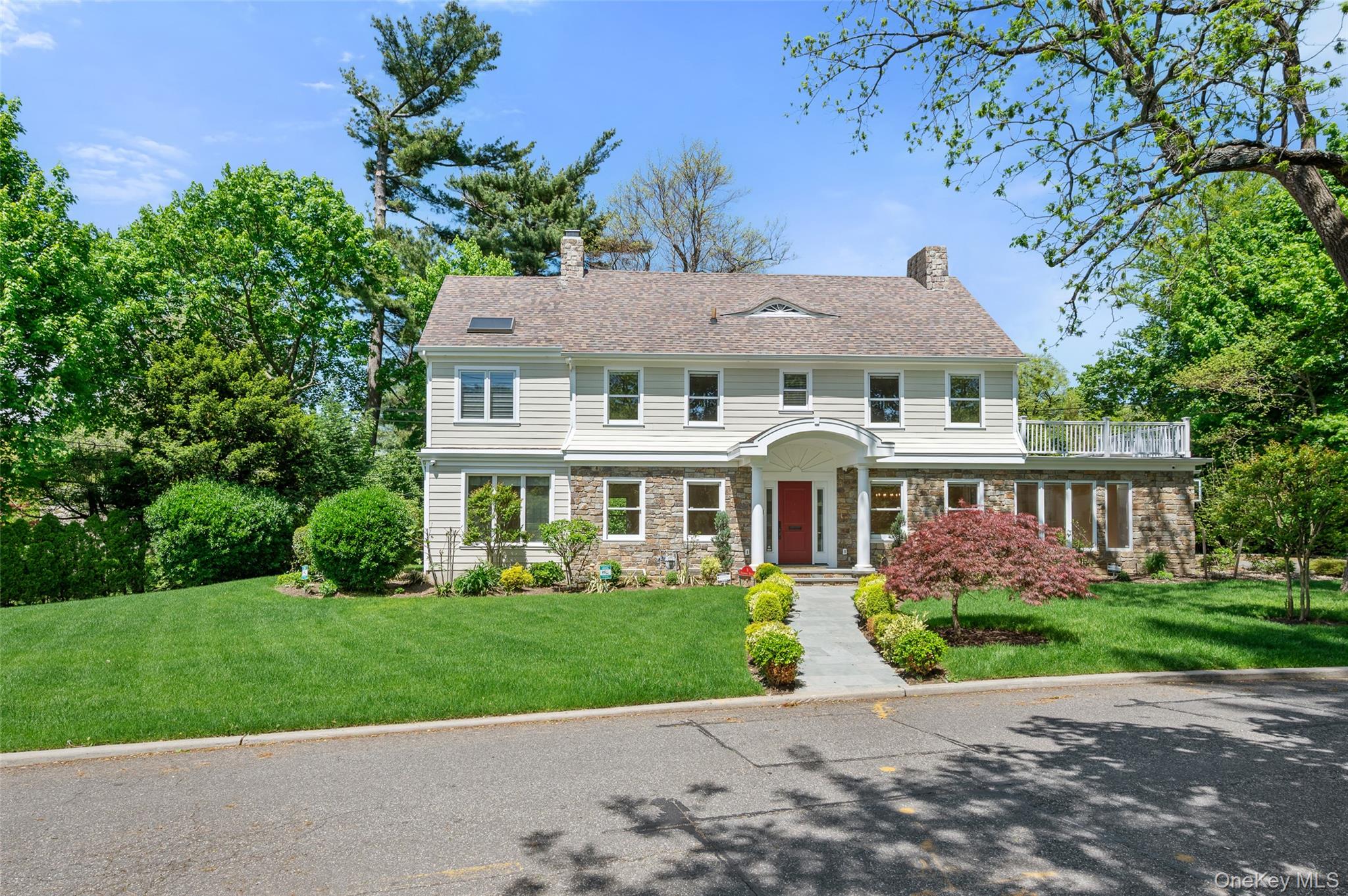 Great Neck, New York, 11021, United States, 5 Bedrooms Bedrooms, ,4 BathroomsBathrooms,Residential,Active,1885010