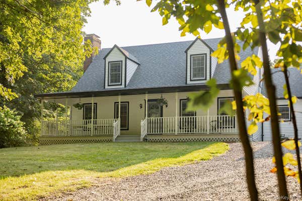 ボトムス house on the hill 5104 Photos and Video of Bass Lake Hills Townhomes in Plymouth, MN