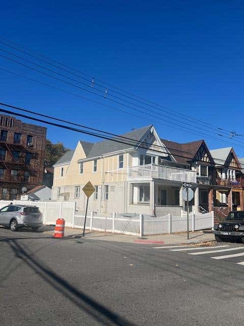 8840 88th St  