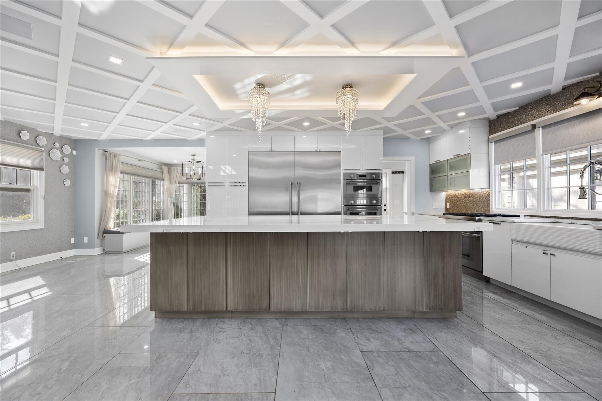 Douglaston, New York, 11363, United States, ,5 BathroomsBathrooms,Residential,Active,1741588