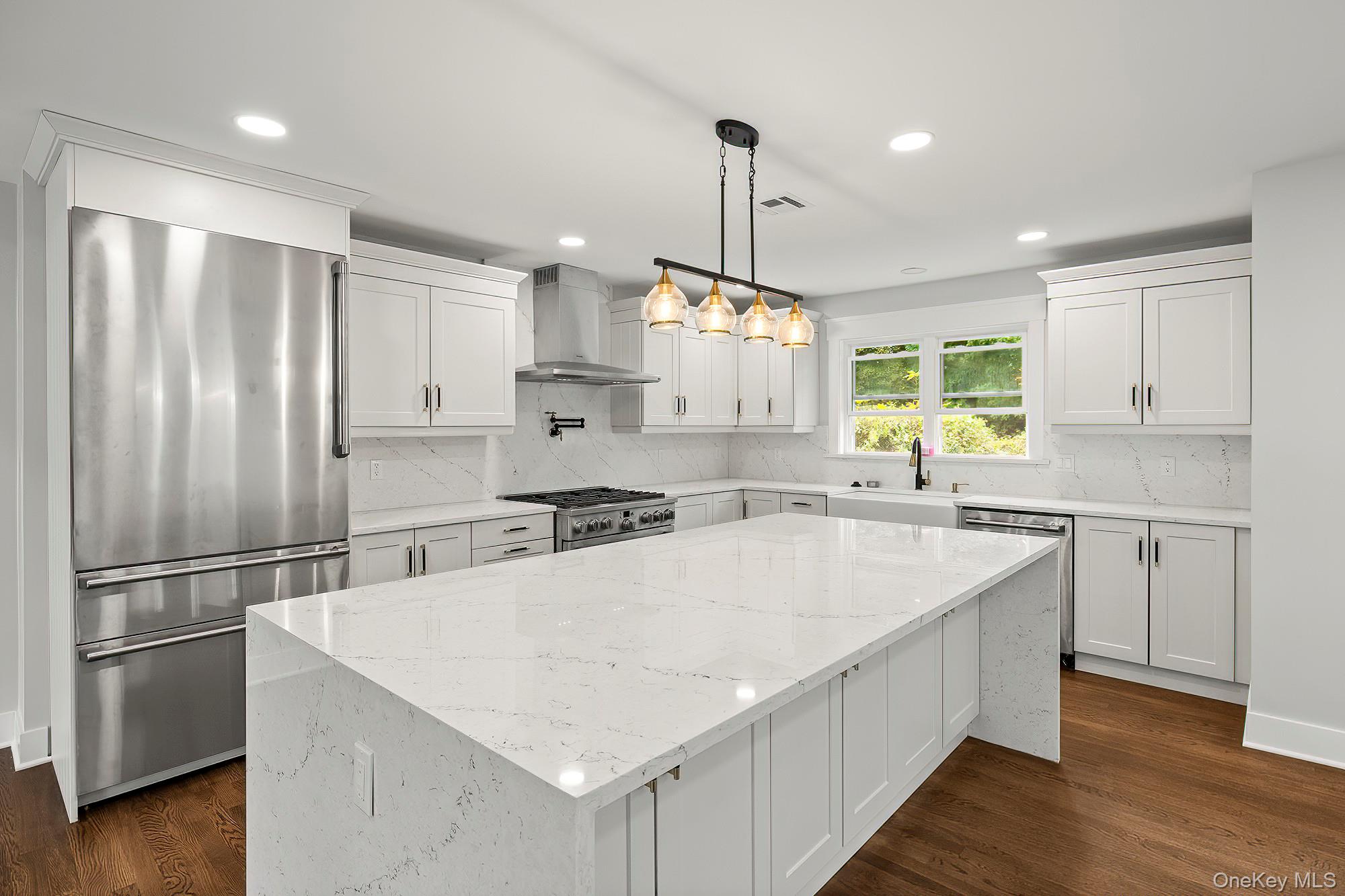 White Plains, New York, 10607, United States, 4 Bedrooms Bedrooms, ,3 BathroomsBathrooms,Residential,Active,1965798