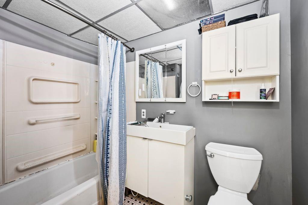 Brooklyn, New York, 11204, United States, 10 Bedrooms Bedrooms, ,6 BathroomsBathrooms,Residential,Active,1710730