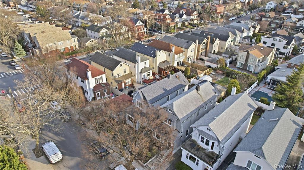 Brooklyn, New York, 11209, United States, 3 Bedrooms Bedrooms, ,2 BathroomsBathrooms,Residential,Active,2043128