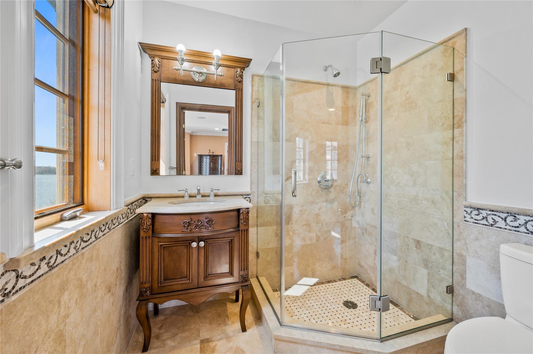 Malba, New York, 11357, United States, 5 Bedrooms Bedrooms, ,7 BathroomsBathrooms,Residential,Active,1761248