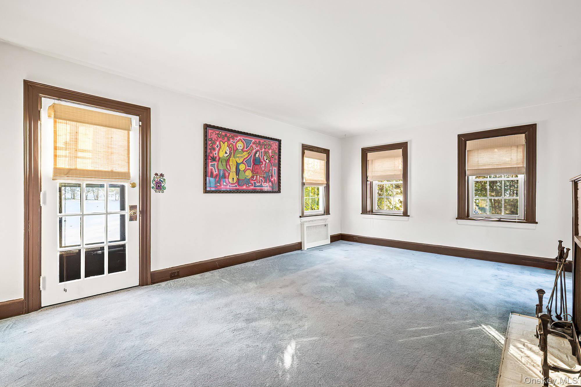 Scarsdale, New York, 10583, United States, 3 Bedrooms Bedrooms, ,2 BathroomsBathrooms,Residential,Pending,2007107