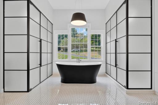 Mahopac, New York, 10541, United States, 4 Bedrooms Bedrooms, ,6 BathroomsBathrooms,Residential,Active,1945090