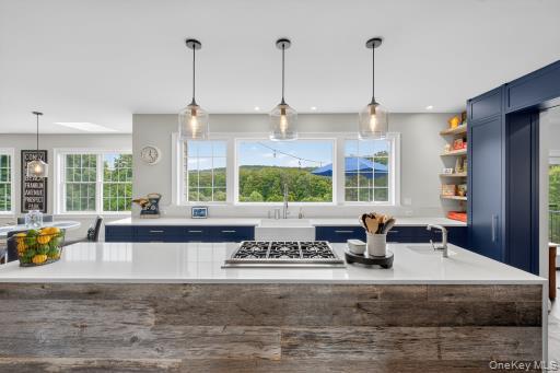 Mahopac, New York, 10541, United States, 4 Bedrooms Bedrooms, ,6 BathroomsBathrooms,Residential,Active,1945090