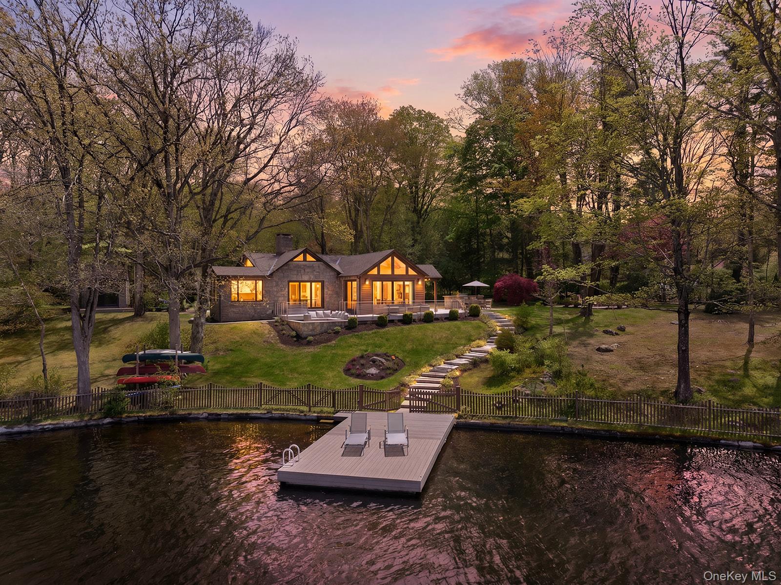 Putnam Valley, New York, 10579, United States, 3 Bedrooms Bedrooms, ,3 BathroomsBathrooms,Residential,Pending,2045595