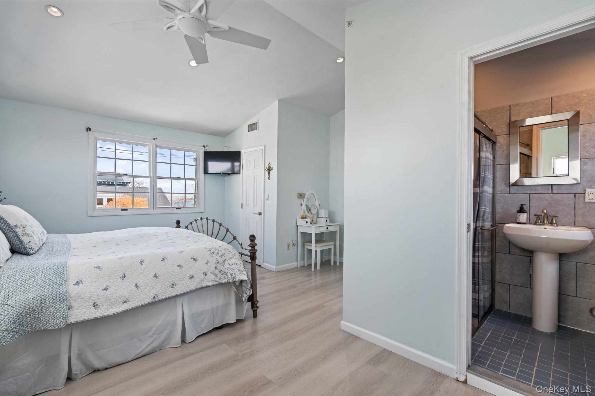 Long Beach, New York, 11561, United States, 4 Bedrooms Bedrooms, ,3 BathroomsBathrooms,Residential,Active,2008919