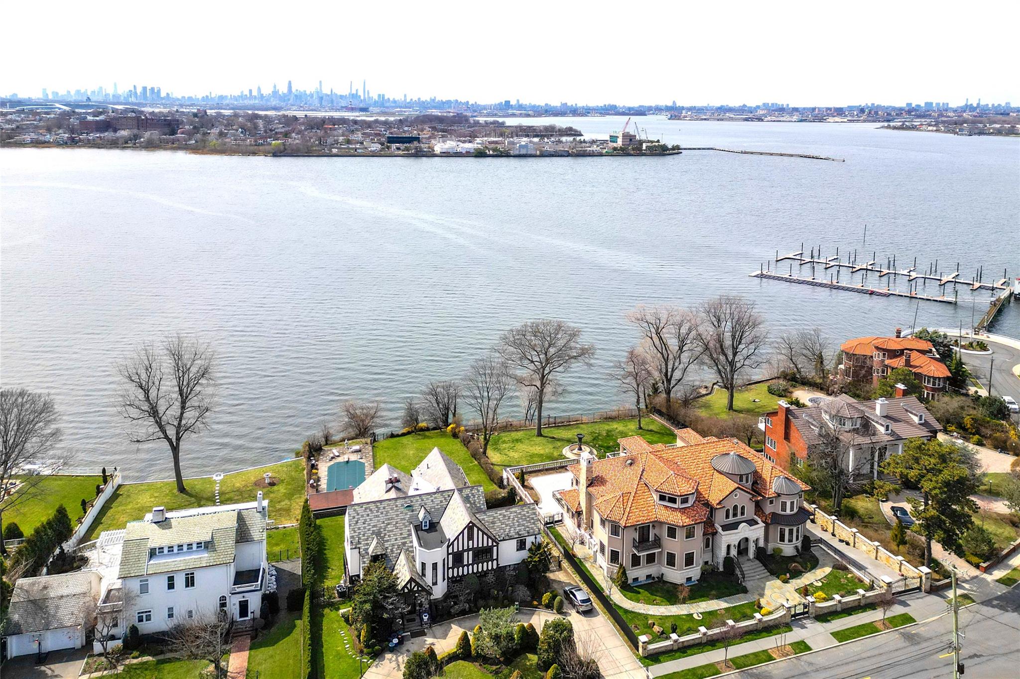 Malba, New York, 11357, United States, 5 Bedrooms Bedrooms, ,7 BathroomsBathrooms,Residential,Active,1761248