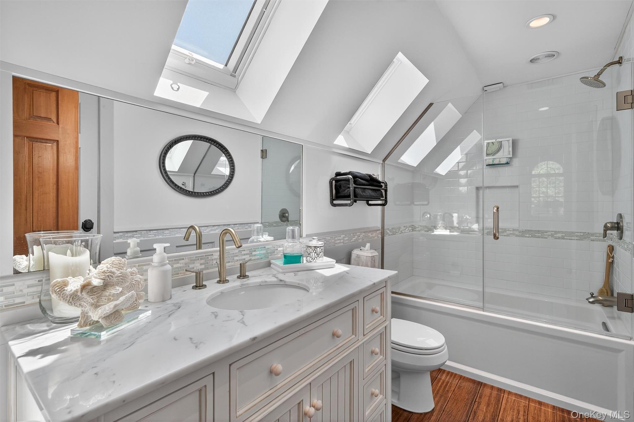 Warwick, New York, 10990, United States, 3 Bedrooms Bedrooms, ,3 BathroomsBathrooms,Residential,Active,1965856