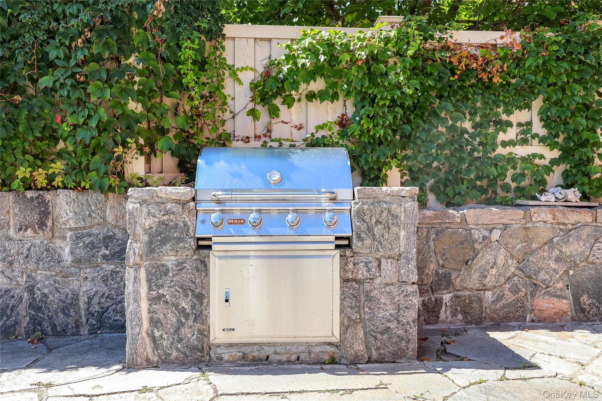 Bayside, New York, 11360, United States, 5 Bedrooms Bedrooms, ,3 BathroomsBathrooms,Residential,Active,1941326