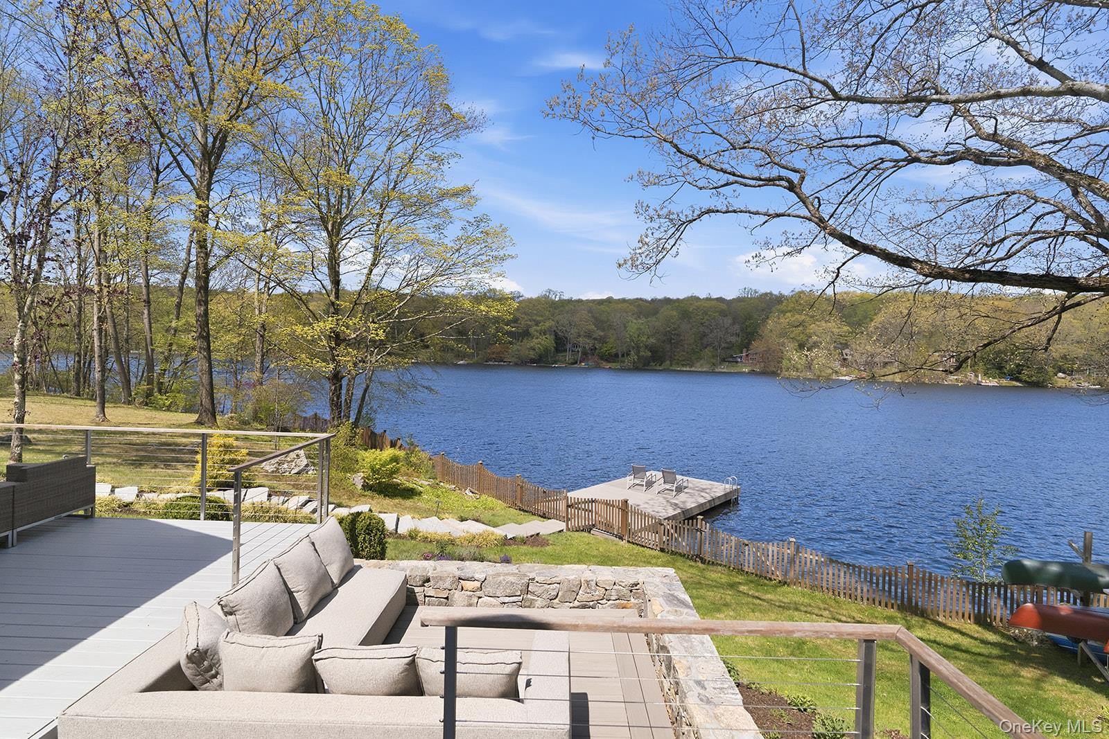 Putnam Valley, New York, 10579, United States, 3 Bedrooms Bedrooms, ,3 BathroomsBathrooms,Residential,Pending,2045595