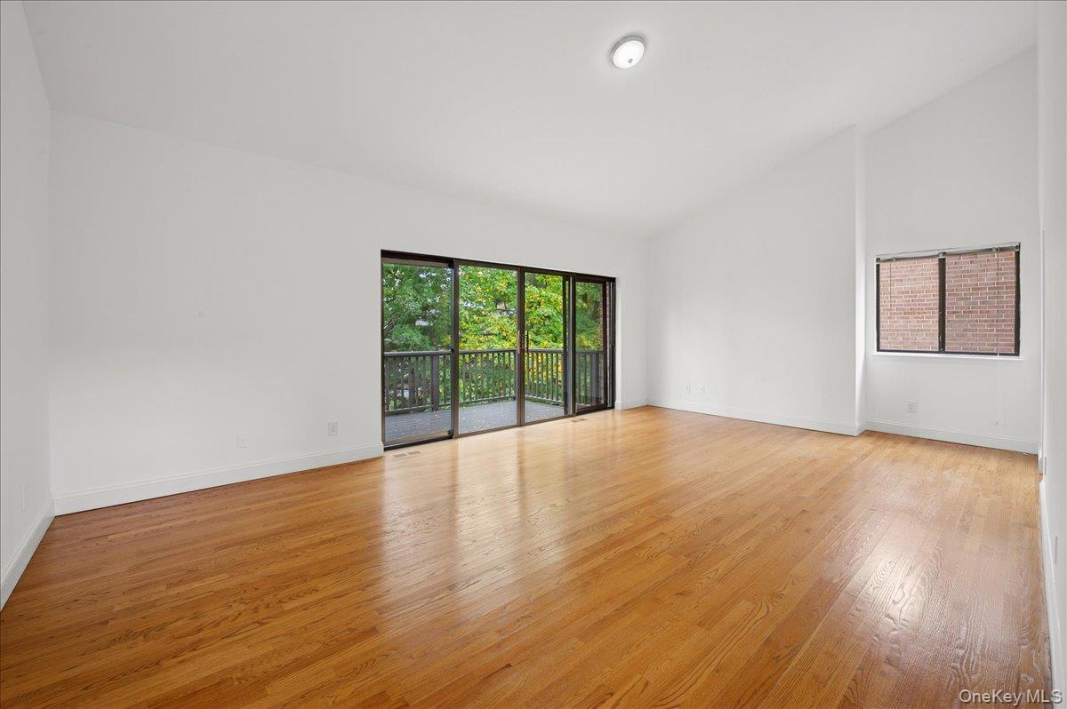 Rye, New York, 10580, United States, 3 Bedrooms Bedrooms, ,3 BathroomsBathrooms,Residential,Active,1973541