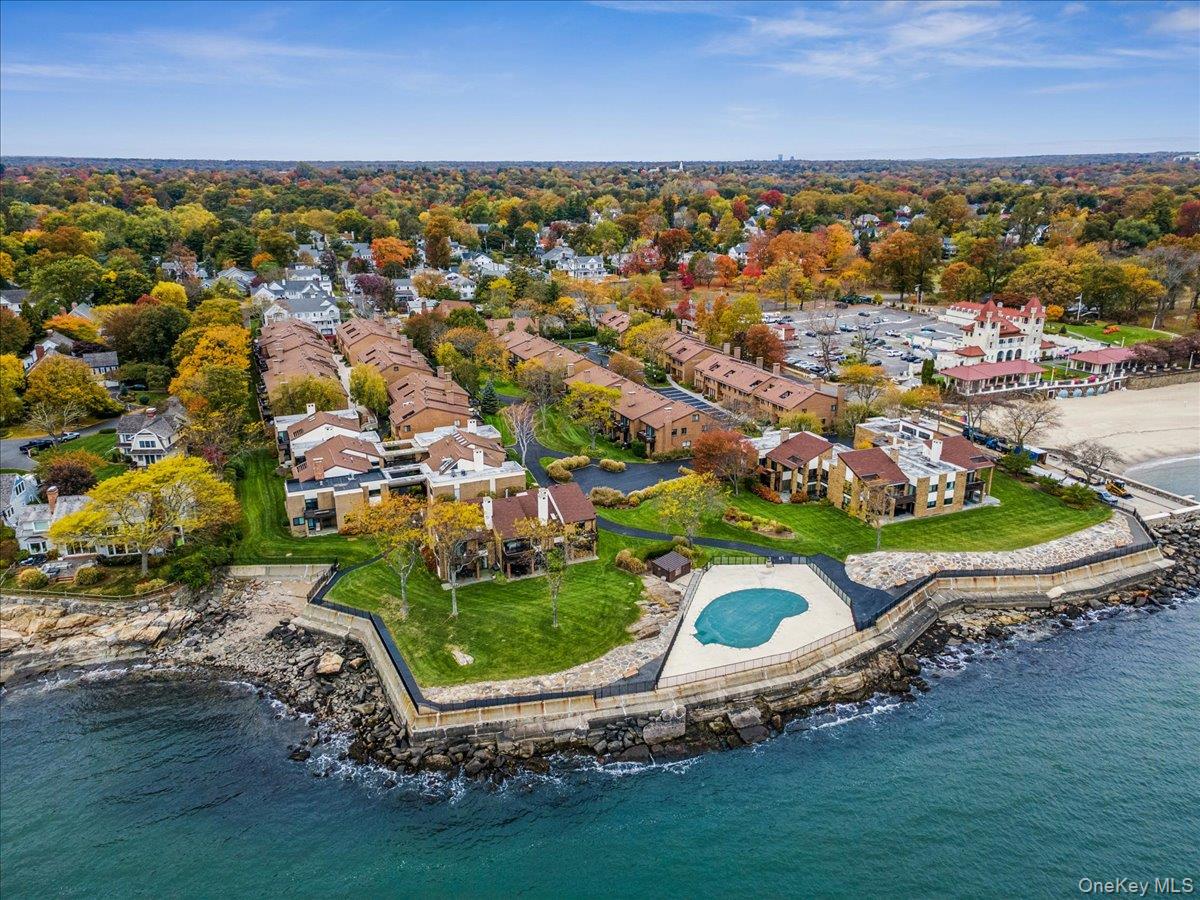 Rye, New York, 10580, United States, 3 Bedrooms Bedrooms, ,3 BathroomsBathrooms,Residential,Active,1973541