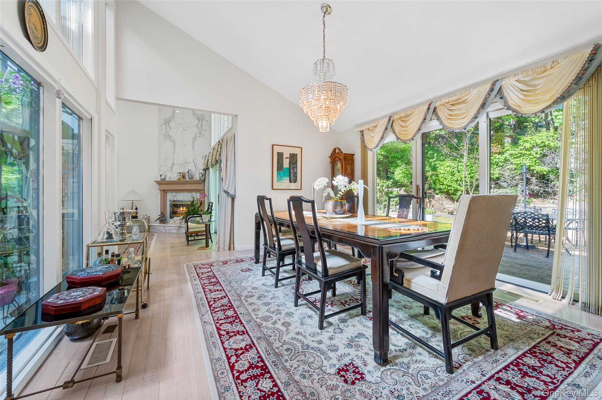 Manhasset, New York, 11030, United States, 5 Bedrooms Bedrooms, ,6 BathroomsBathrooms,Residential,Active,1788462