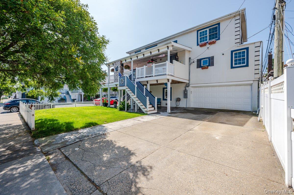 Long Beach, New York, 11561, United States, 4 Bedrooms Bedrooms, ,3 BathroomsBathrooms,Residential,Active,2008919