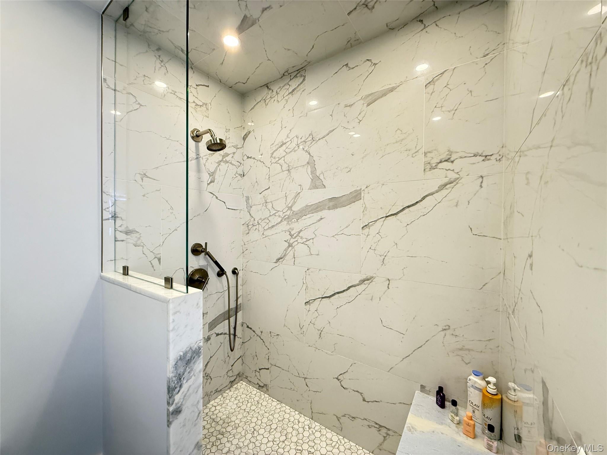 Poughquag, New York, 12570, United States, 3 Bedrooms Bedrooms, ,3 BathroomsBathrooms,Residential,Active,1944284