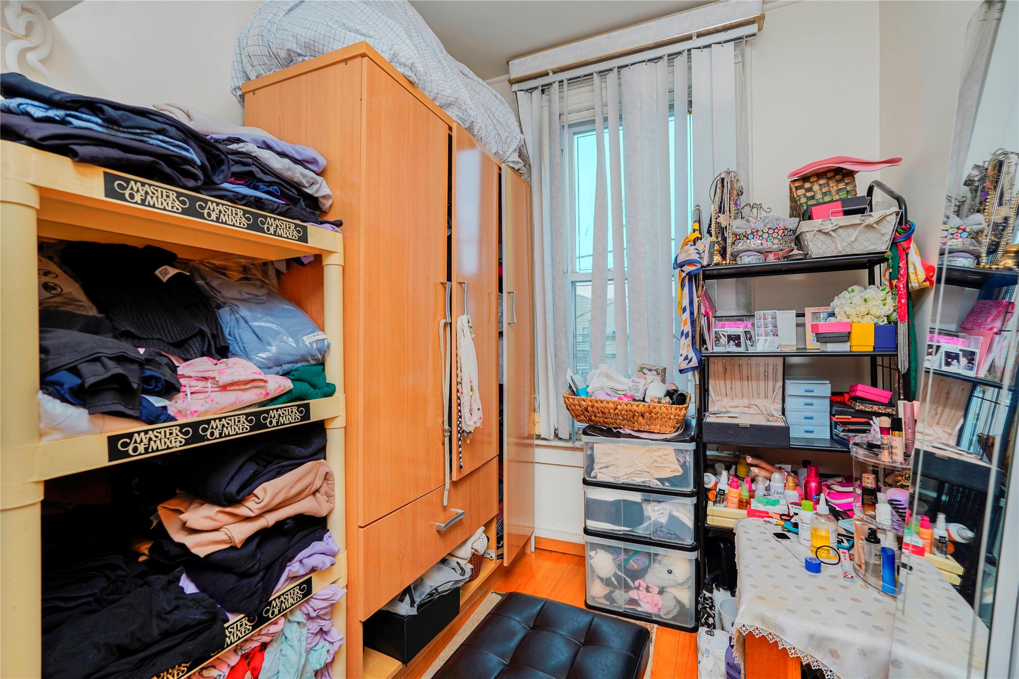 Brooklyn, New York, 11228, United States, 6 Bedrooms Bedrooms, ,3 BathroomsBathrooms,Residential,Active,1741590