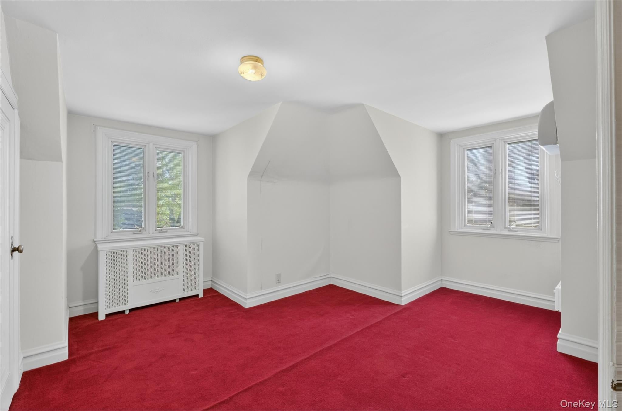 Flushing, New York, 11354, United States, 7 Bedrooms Bedrooms, ,6 BathroomsBathrooms,Residential,Active,2043439
