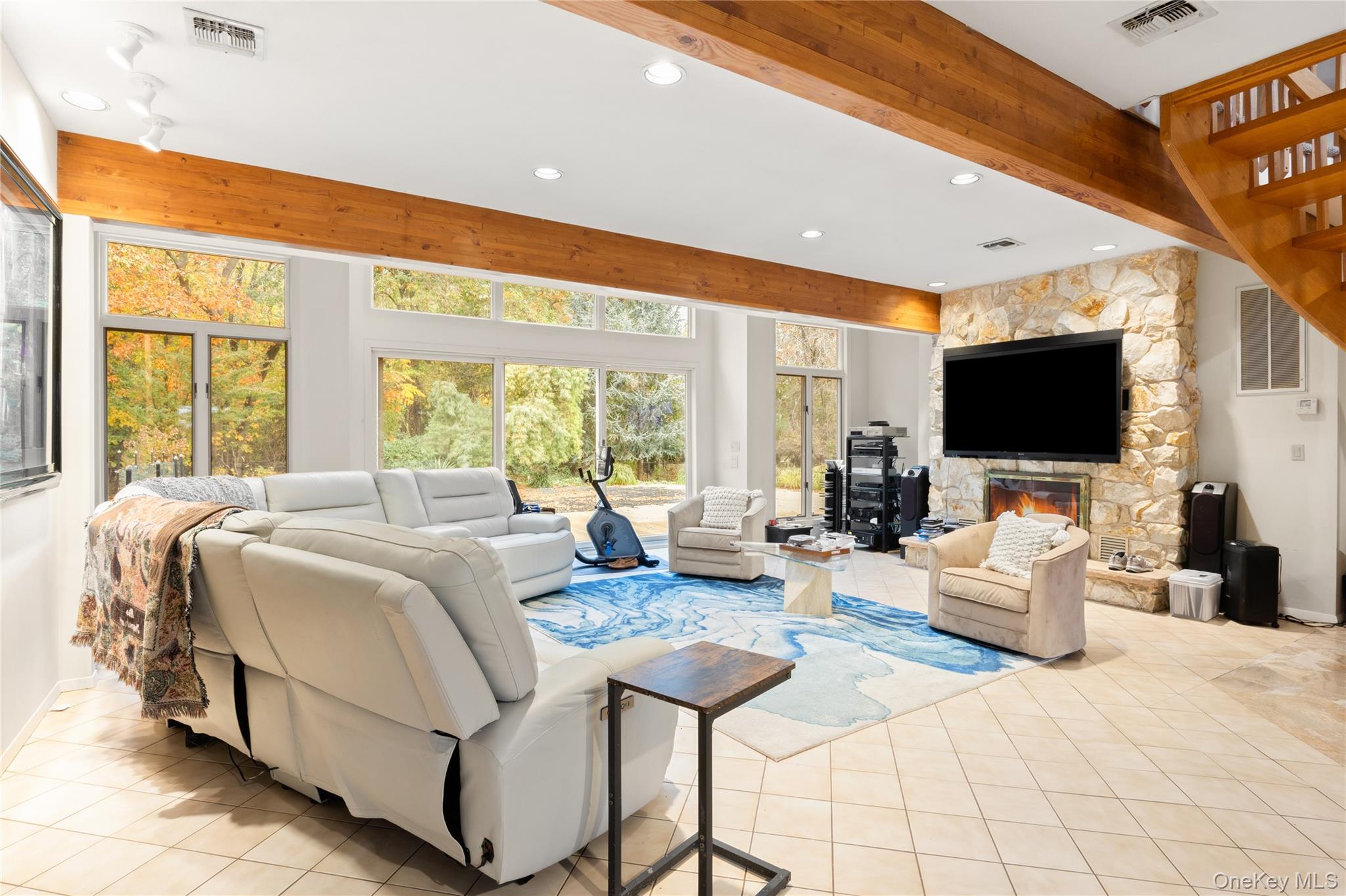 Saint James, New York, 11780, United States, 6 Bedrooms Bedrooms, ,5 BathroomsBathrooms,Residential,Active,1988457