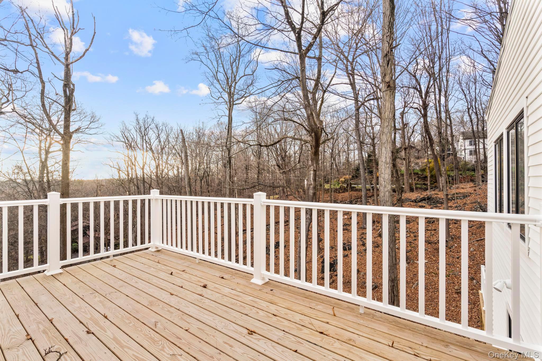 Armonk, New York, 10504, United States, 3 Bedrooms Bedrooms, ,4 BathroomsBathrooms,Residential,Active,2007257