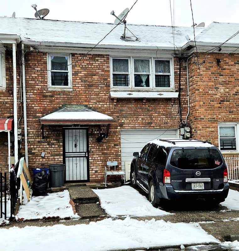 2952 Oceancrest Blvd  