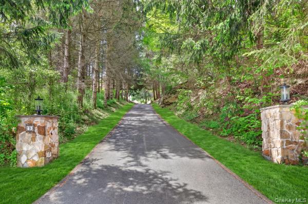 Brewster, New York, 10509, United States, 4 Bedrooms Bedrooms, ,3 BathroomsBathrooms,Residential,Active,2045532