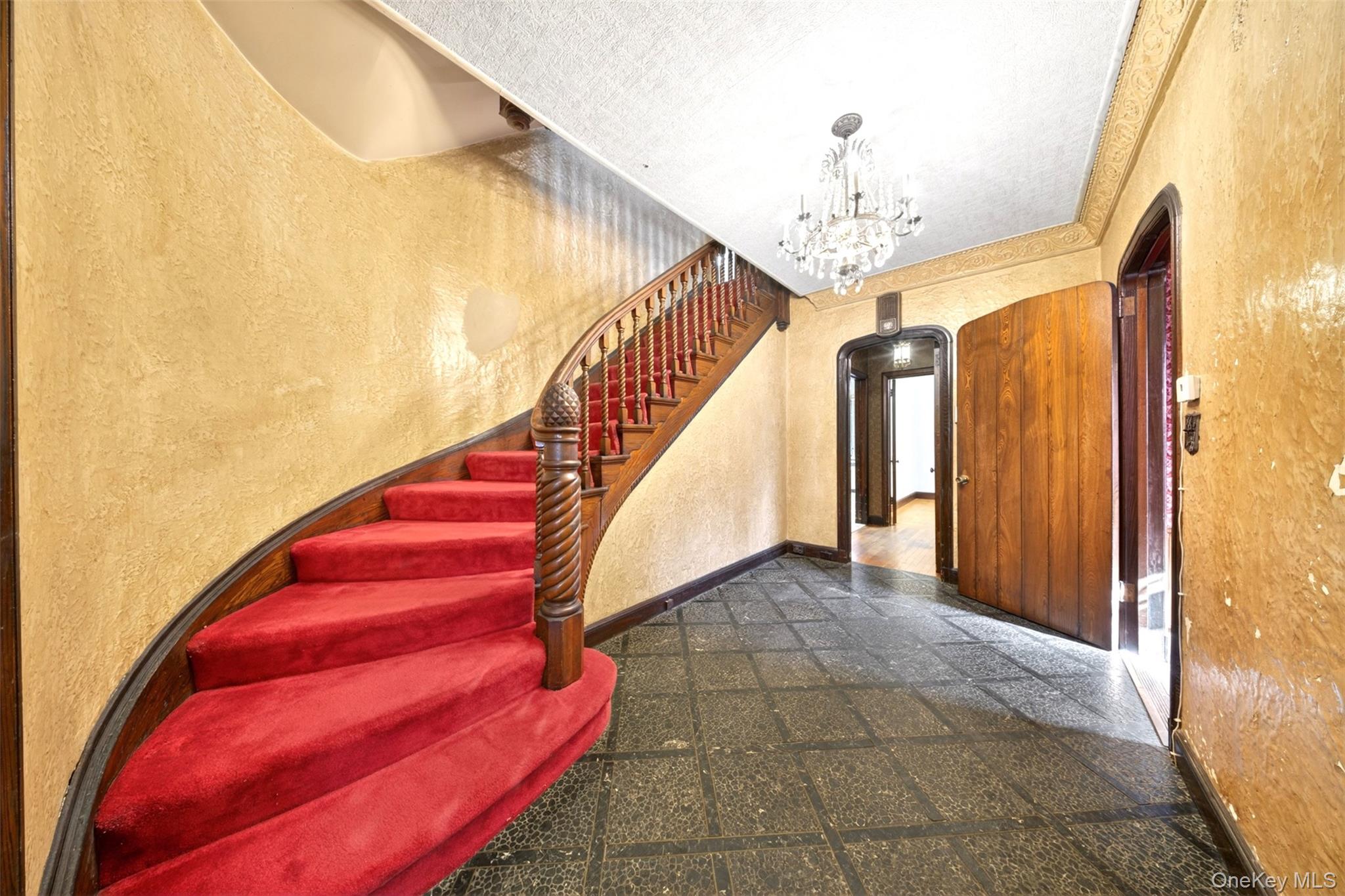 Flushing, New York, 11354, United States, 7 Bedrooms Bedrooms, ,6 BathroomsBathrooms,Residential,Active,2043439