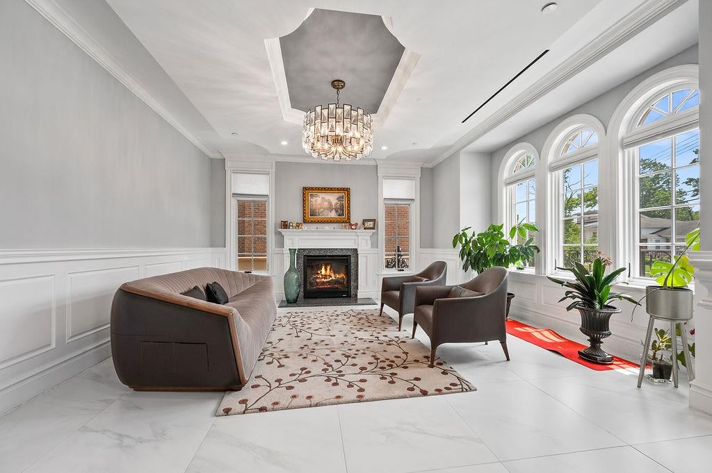 Little Neck, New York, 11362, United States, 5 Bedrooms Bedrooms, ,6 BathroomsBathrooms,Residential,Active,1908169