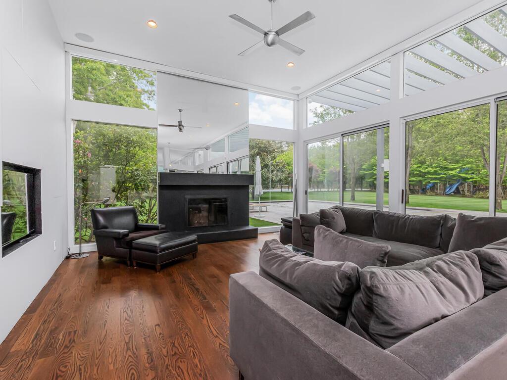 East Hampton, New York, 11937, United States, ,3 BathroomsBathrooms,Residential,Active,1843880